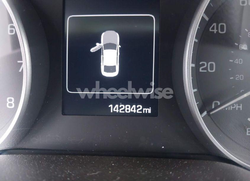 Photo 15 of 2018 Hyundai Elantra SEL (VIN 5NPD84LF8JH261849)