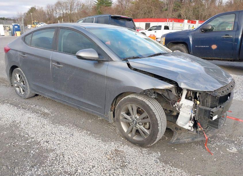 2018 Hyundai Elantra VALUE EDITION (VIN 5NPD84LF8JH268672) main photo