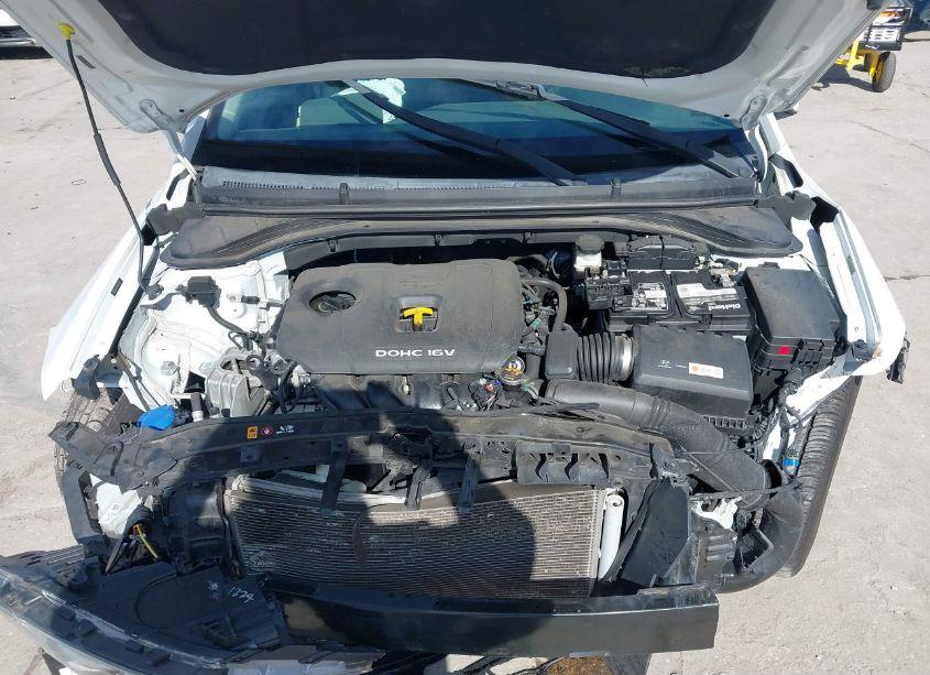 Photo 10 of 2018 Hyundai Elantra SEL (VIN 5NPD84LF8JH302366)