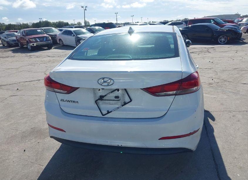 Photo 16 of 2018 Hyundai Elantra SEL (VIN 5NPD84LF8JH302366)