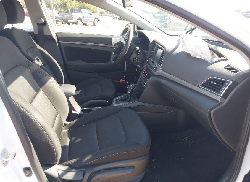 Photo 5 of 2018 Hyundai Elantra SEL (VIN 5NPD84LF8JH302366)