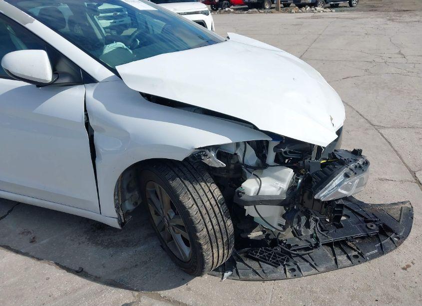 Photo 6 of 2018 Hyundai Elantra SEL (VIN 5NPD84LF8JH302366)