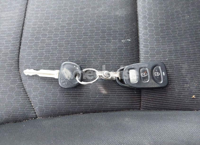 Photo 11 of 2018 Hyundai Elantra SEL (VIN 5NPD84LF8JH311410)