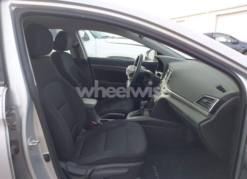 Photo 5 of 2018 Hyundai Elantra SEL (VIN 5NPD84LF8JH311410)