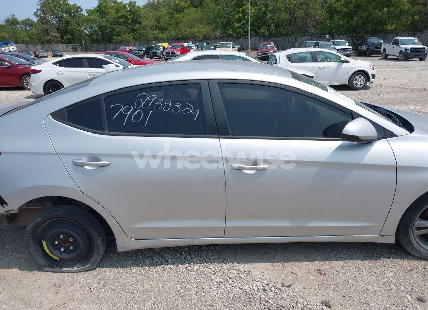 Photo 13 of 2018 Hyundai Elantra SEL (VIN 5NPD84LF8JH313836)