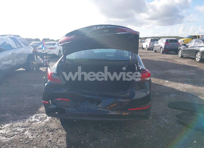 Photo 16 of 2018 Hyundai Elantra SEL (VIN 5NPD84LF8JH340731)