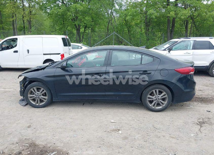 Photo 14 of 2018 Hyundai Elantra SEL (VIN 5NPD84LF8JH356086)
