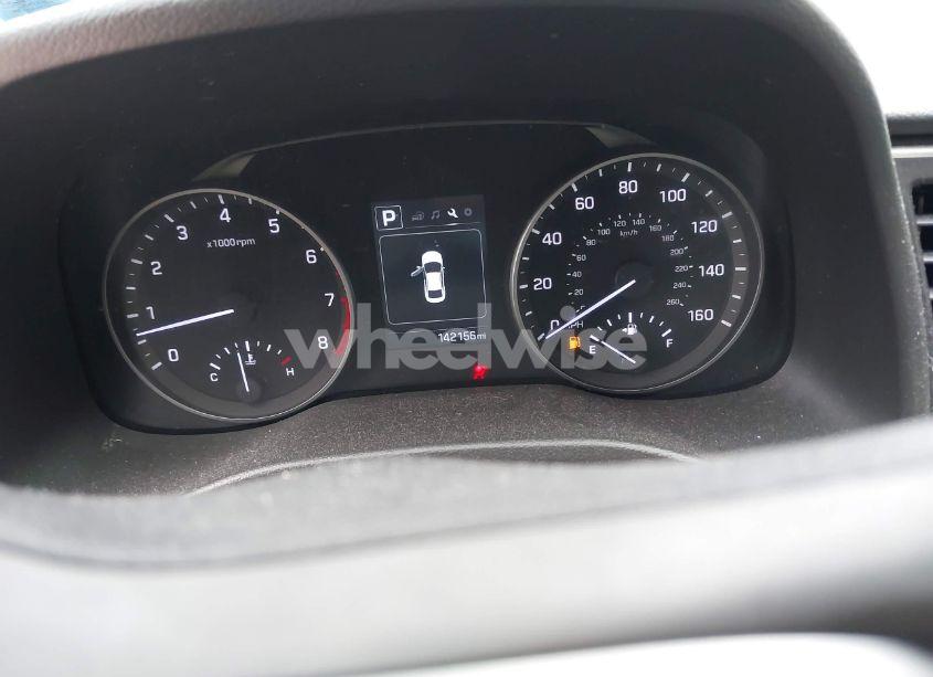 Photo 7 of 2018 Hyundai Elantra SEL (VIN 5NPD84LF8JH356086)