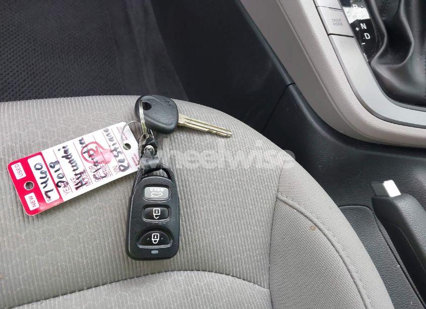 Photo 11 of 2018 Hyundai Elantra SEL (VIN 5NPD84LF8JH380694)