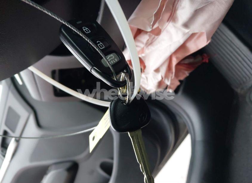 Photo 11 of 2019 Hyundai Elantra SEL (VIN 5NPD84LF8KH405921)