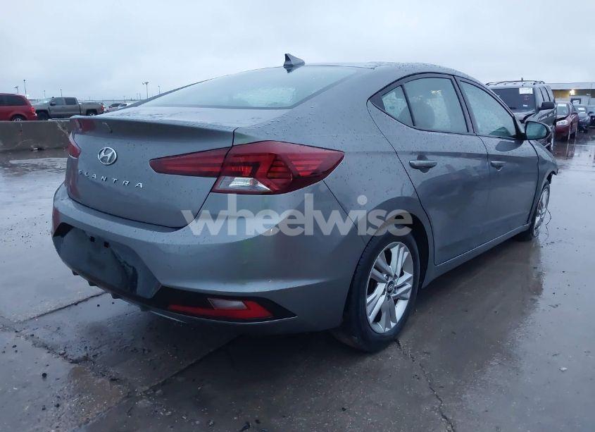 Photo 4 of 2019 Hyundai Elantra SEL (VIN 5NPD84LF8KH405921)