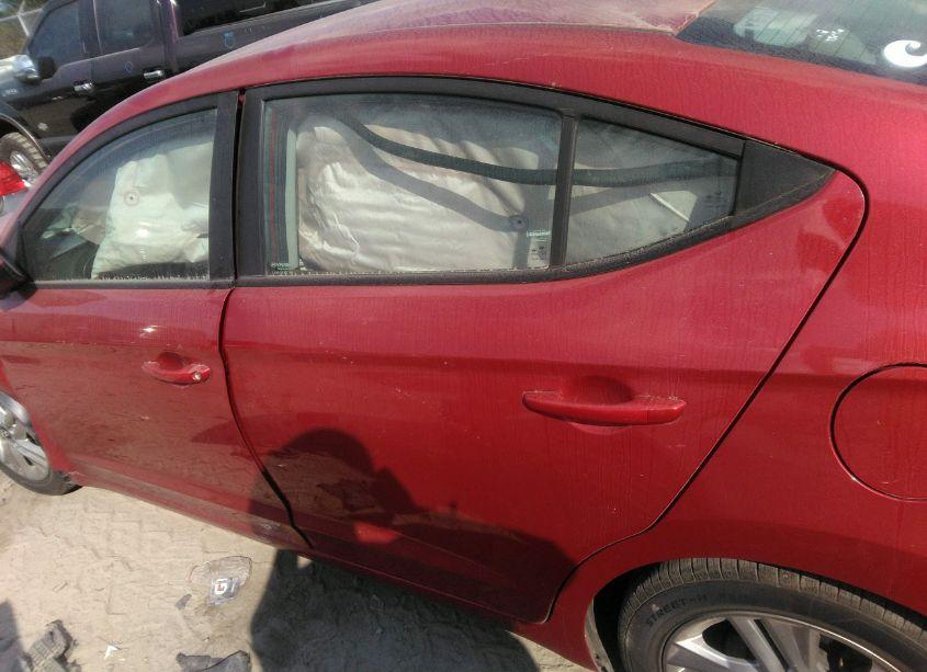 Photo 14 of 2019 Hyundai Elantra SEL (VIN 5NPD84LF8KH416546)