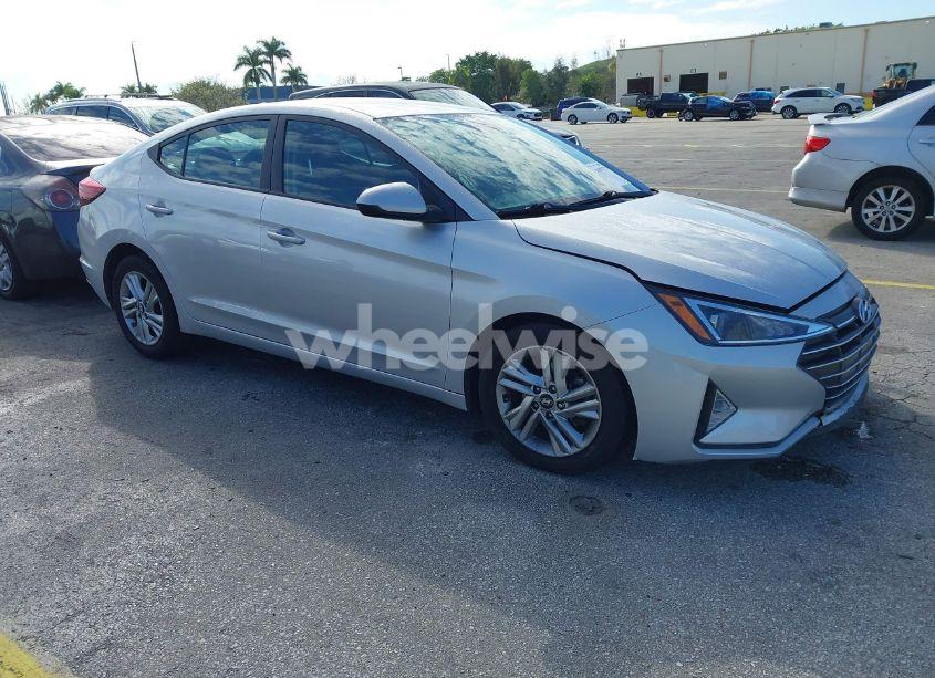 2019 Hyundai Elantra SEL (VIN 5NPD84LF8KH417051) main photo