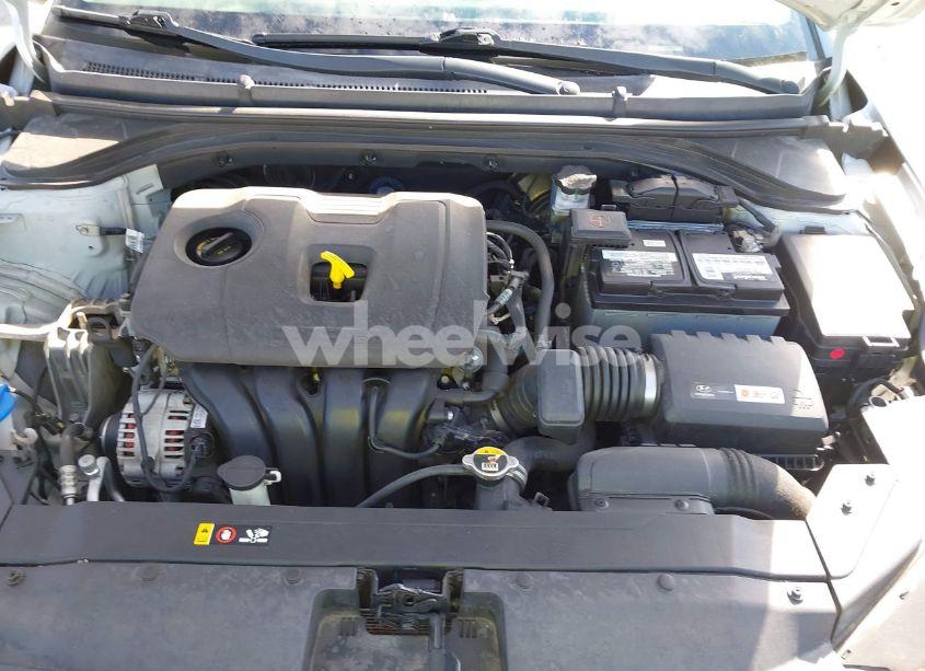 Photo 10 of 2019 Hyundai Elantra SEL (VIN 5NPD84LF8KH417051)