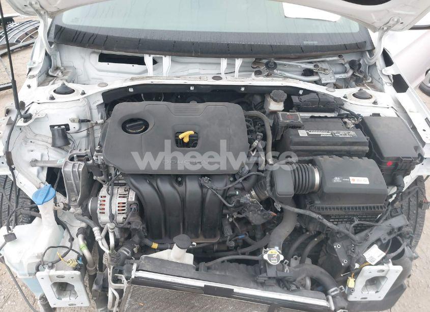 Photo 10 of 2019 Hyundai Elantra SEL (VIN 5NPD84LF8KH430205)