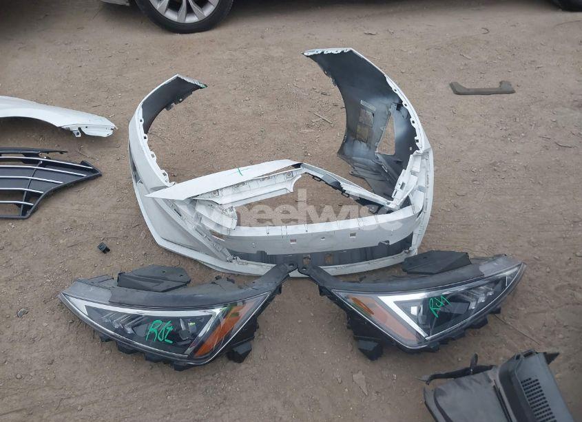 Photo 12 of 2019 Hyundai Elantra SEL (VIN 5NPD84LF8KH430205)