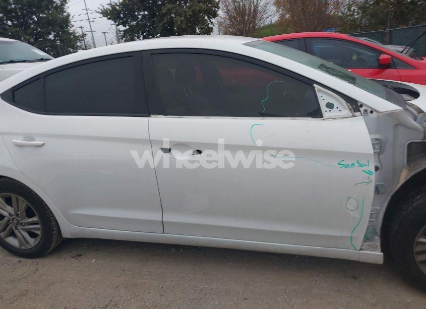 Photo 14 of 2019 Hyundai Elantra SEL (VIN 5NPD84LF8KH430205)