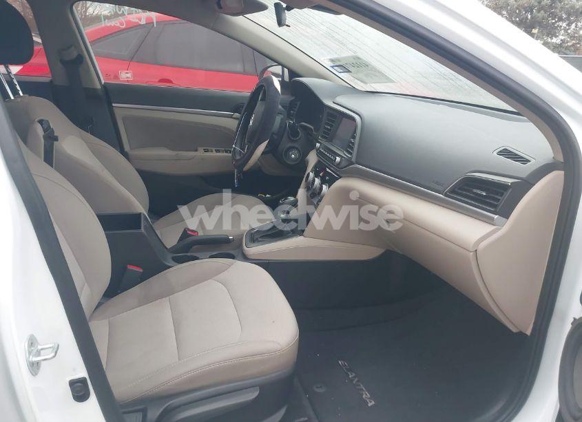Photo 5 of 2019 Hyundai Elantra SEL (VIN 5NPD84LF8KH430205)