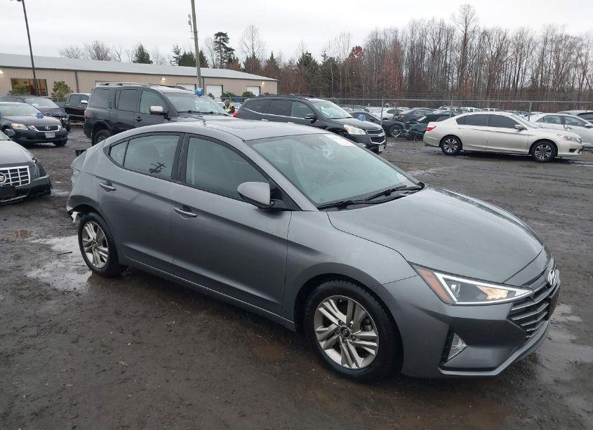 2019 Hyundai Elantra VALUE EDITION (VIN 5NPD84LF8KH451667) main photo