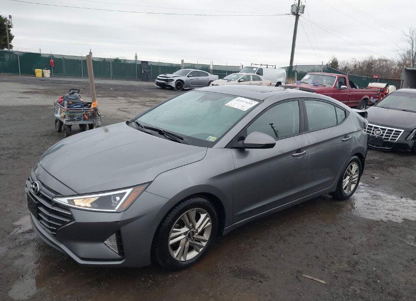 Photo 2 of 2019 Hyundai Elantra VALUE EDITION (VIN 5NPD84LF8KH451667)