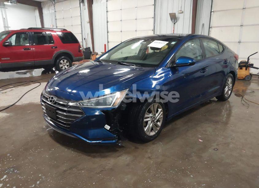 Photo 2 of 2019 Hyundai Elantra SEL (VIN 5NPD84LF8KH460868)
