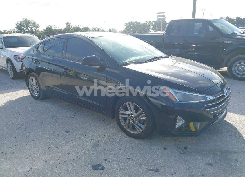 2019 Hyundai Elantra VALUE EDITION (VIN 5NPD84LF8KH464449) main photo