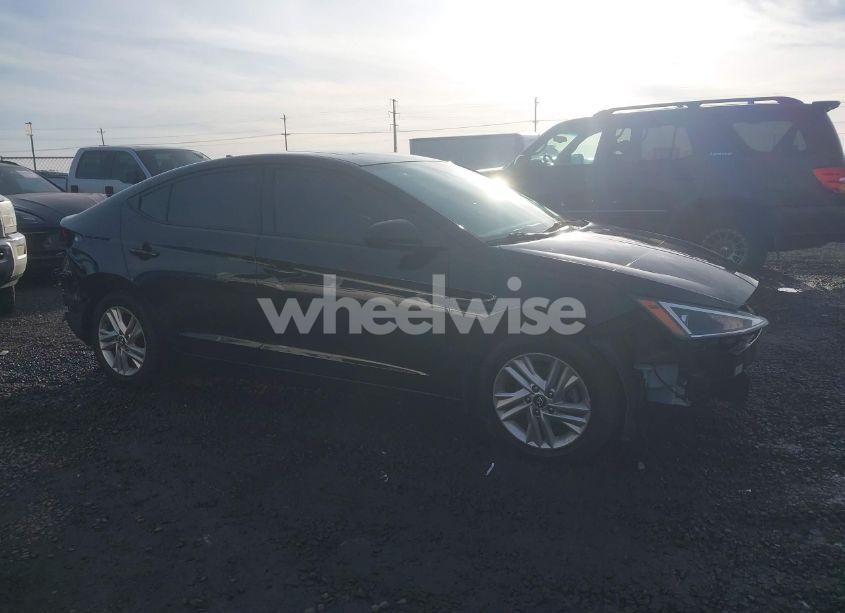 2019 Hyundai Elantra VALUE EDITION (VIN 5NPD84LF8KH467531) main photo
