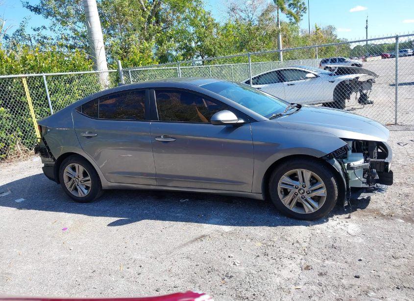 Photo 13 of 2019 Hyundai Elantra SEL (VIN 5NPD84LF8KH469747)