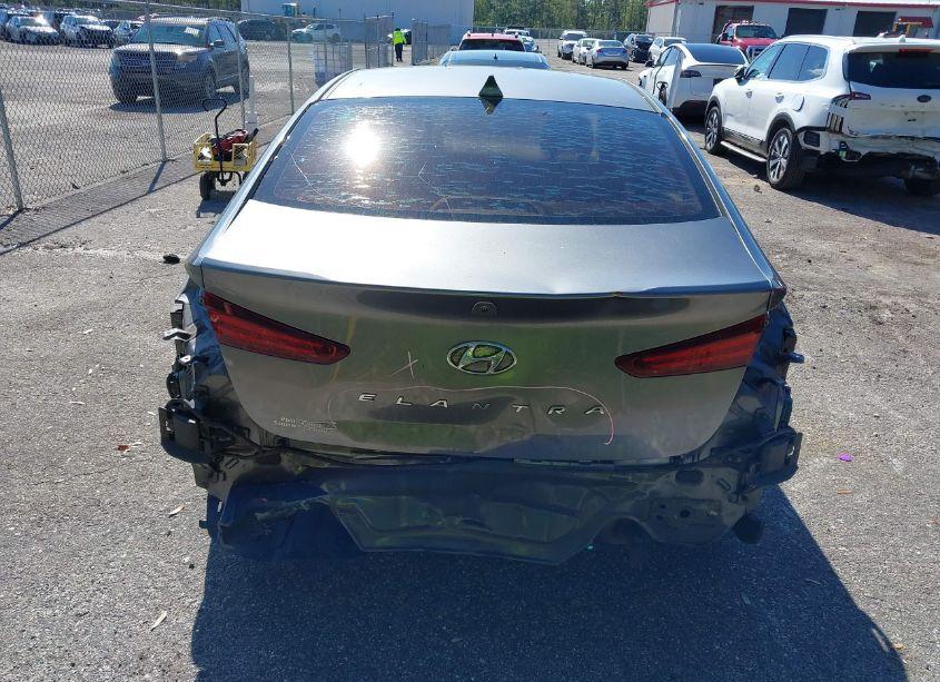 Photo 16 of 2019 Hyundai Elantra SEL (VIN 5NPD84LF8KH469747)