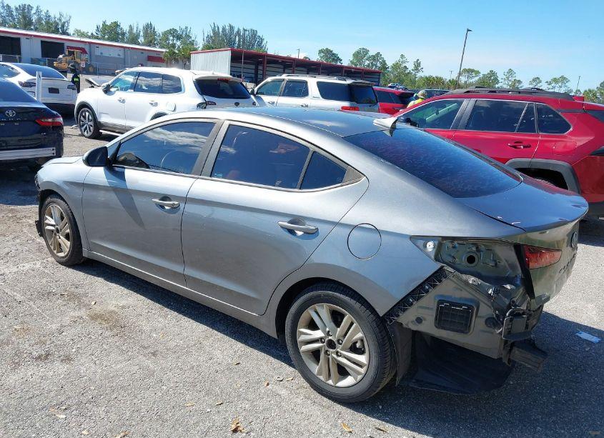 Photo 3 of 2019 Hyundai Elantra SEL (VIN 5NPD84LF8KH469747)