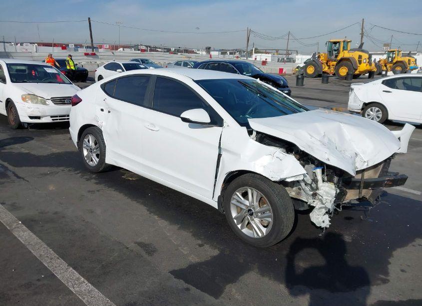 2019 Hyundai Elantra SEL (VIN 5NPD84LF8KH488198) main photo