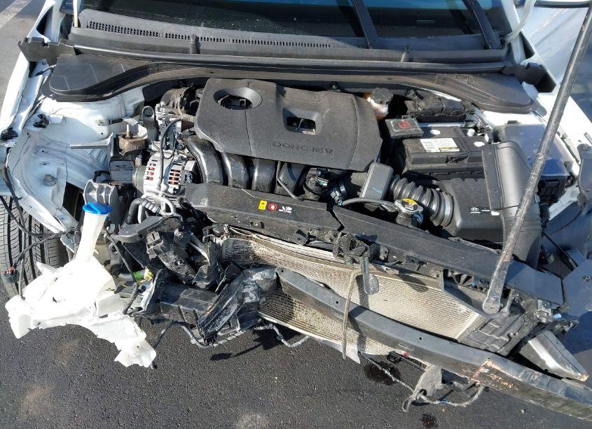 Photo 10 of 2019 Hyundai Elantra SEL (VIN 5NPD84LF8KH488198)