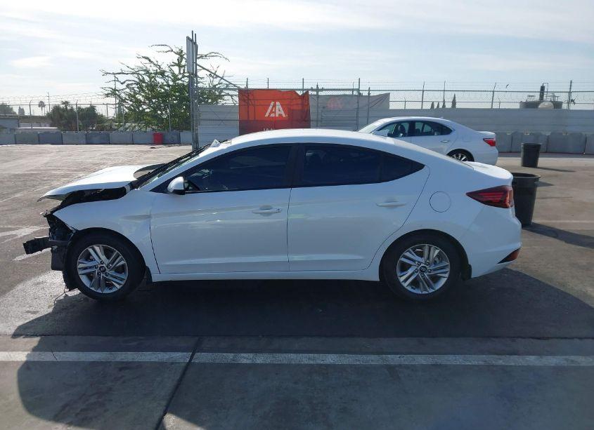 Photo 14 of 2019 Hyundai Elantra SEL (VIN 5NPD84LF8KH488198)