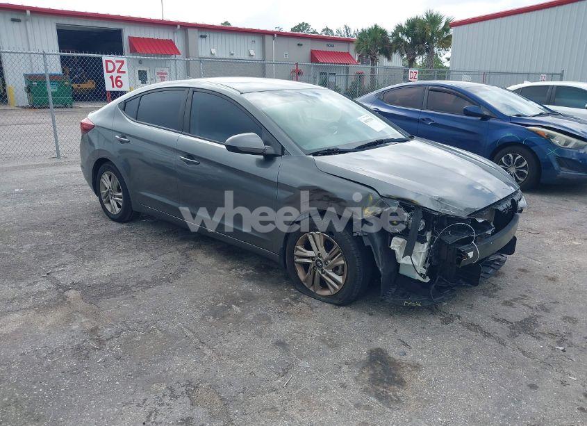 2020 Hyundai Elantra SEL (VIN 5NPD84LF8LH499767) main photo
