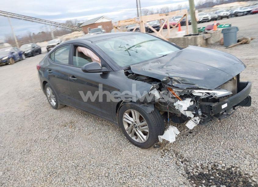 2020 Hyundai Elantra SEL (VIN 5NPD84LF8LH552094) main photo