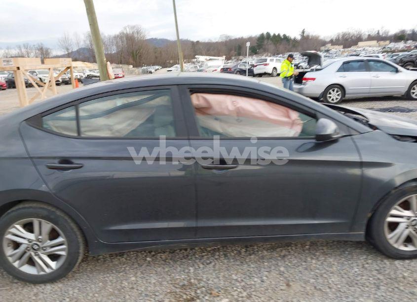 Photo 13 of 2020 Hyundai Elantra SEL (VIN 5NPD84LF8LH552094)