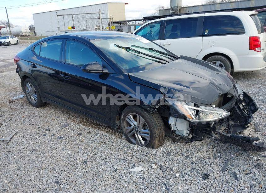 2020 Hyundai Elantra SEL (VIN 5NPD84LF8LH558428) main photo