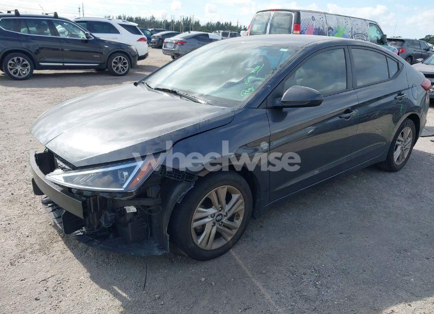 Photo 2 of 2020 Hyundai Elantra SEL (VIN 5NPD84LF8LH564732)