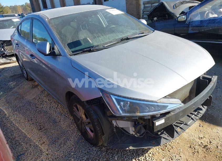2020 Hyundai Elantra SEL (VIN 5NPD84LF8LH566822) main photo