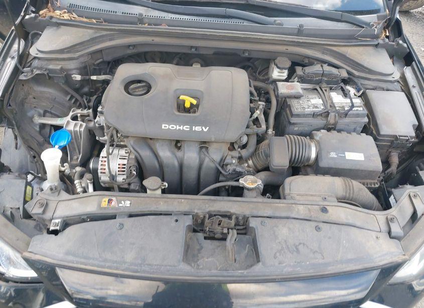 Photo 10 of 2017 Hyundai Elantra SE (VIN 5NPD84LF9HH002216)
