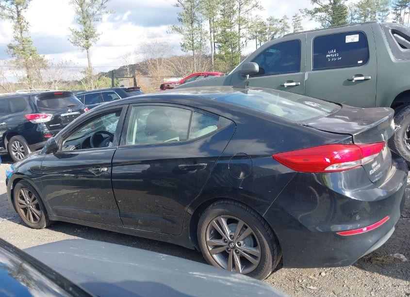 Photo 14 of 2017 Hyundai Elantra SE (VIN 5NPD84LF9HH002216)