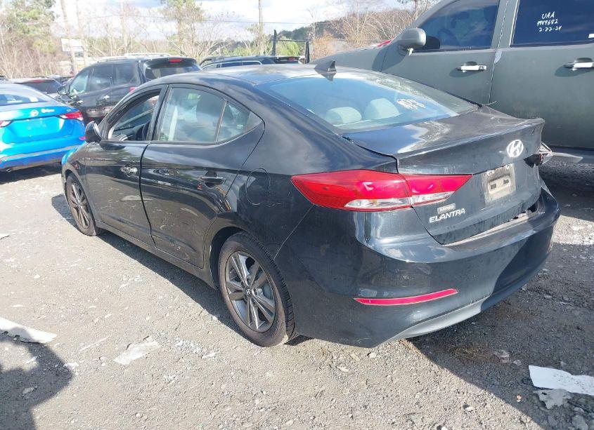 Photo 3 of 2017 Hyundai Elantra SE (VIN 5NPD84LF9HH002216)