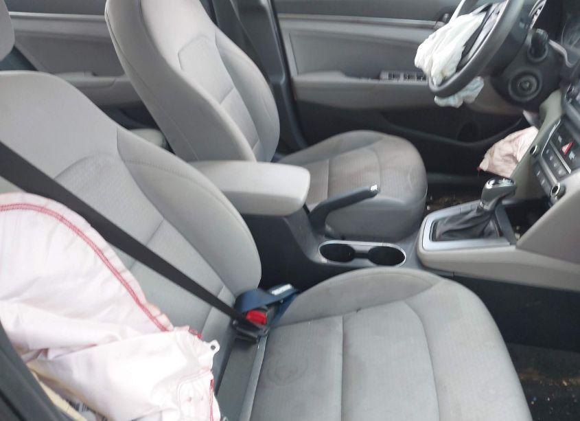 Photo 5 of 2017 Hyundai Elantra SE (VIN 5NPD84LF9HH002216)