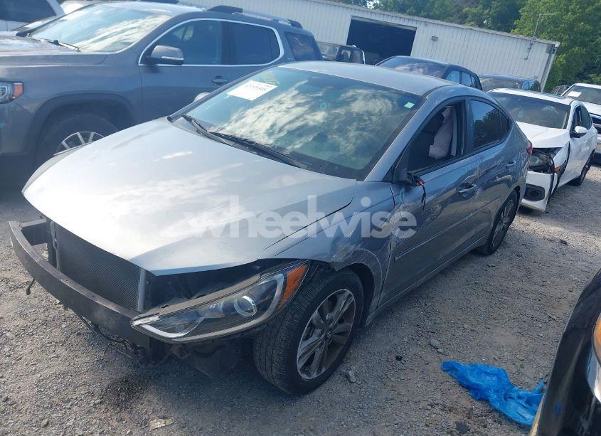 Photo 2 of 2017 Hyundai Elantra SE (VIN 5NPD84LF9HH012065)