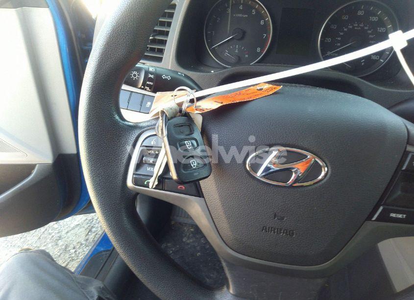 Photo 11 of 2017 Hyundai Elantra SE (VIN 5NPD84LF9HH013412)