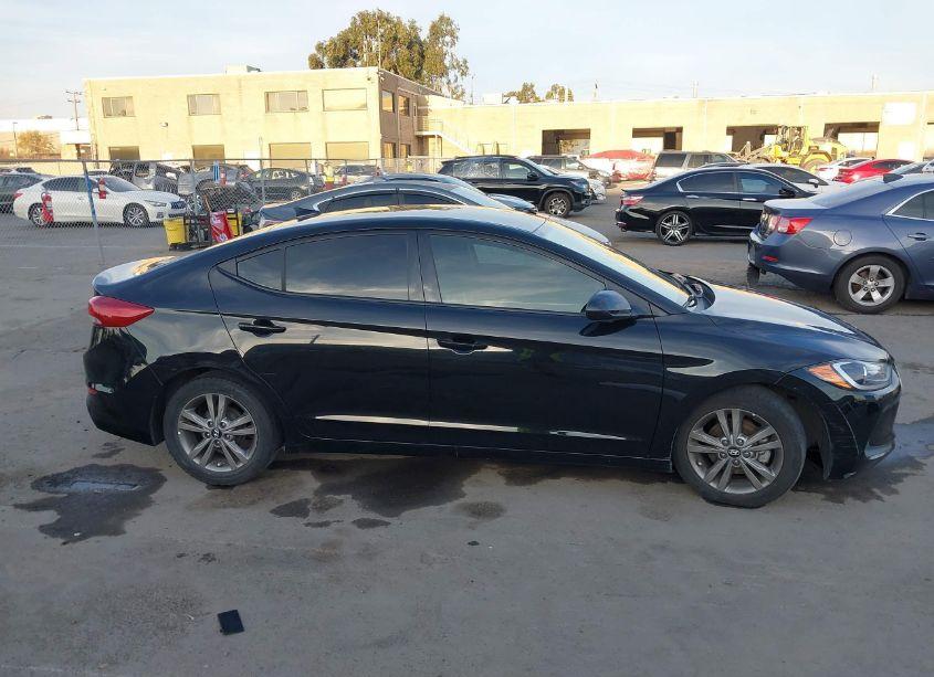 Photo 13 of 2017 Hyundai Elantra SE (VIN 5NPD84LF9HH018965)