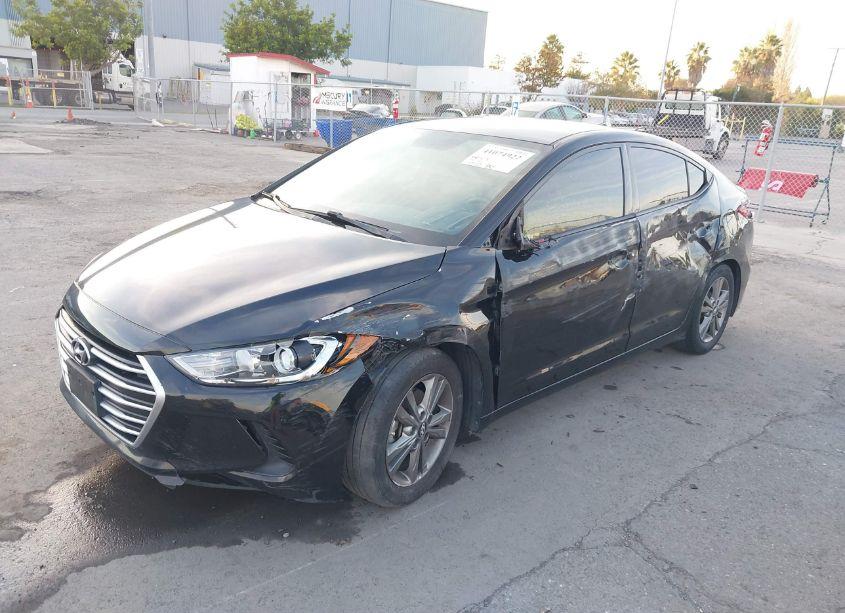 Photo 6 of 2017 Hyundai Elantra SE (VIN 5NPD84LF9HH018965)