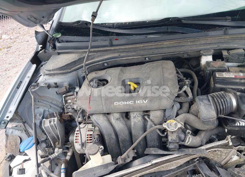 Photo 10 of 2017 Hyundai Elantra SE (VIN 5NPD84LF9HH025396)