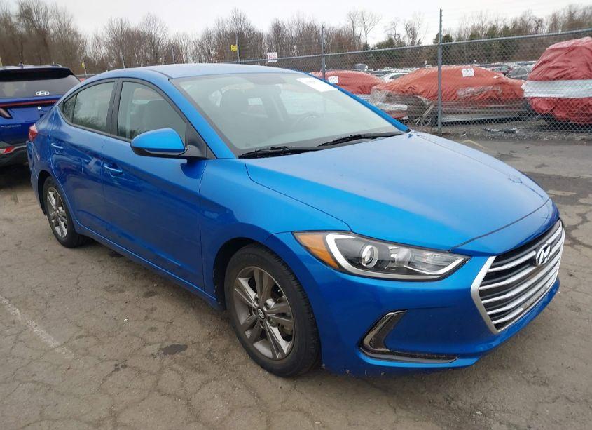 2017 Hyundai Elantra SE (VIN 5NPD84LF9HH034826) main photo