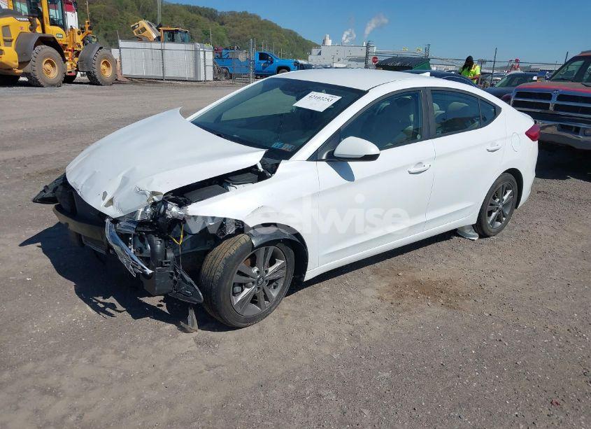 Photo 2 of 2017 Hyundai Elantra SE (VIN 5NPD84LF9HH043025)